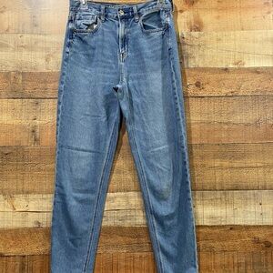 American Eagle High Rise Mom Jeans Size 4 Regular